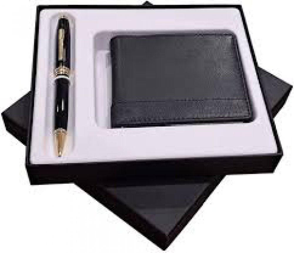 Cross Bi-fold wallet with cross Bailey pen